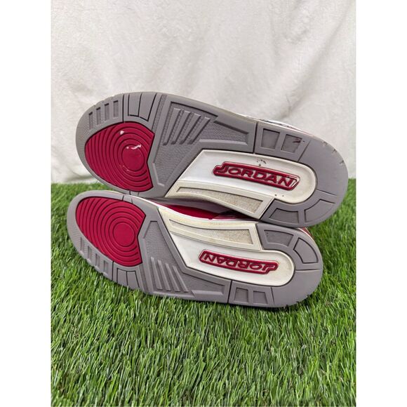 Men's Size 10 - Nike Air Jordan 3 Retro "Cardinal Red" Mid Top Basketball Shoes - Picture 4 of 9